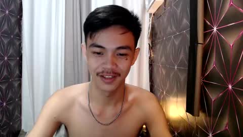 Snapshot of yourguy_josh23 chatting on January 2025 07:06:01 PM Josh online show from January 2025 07:06:01 PM