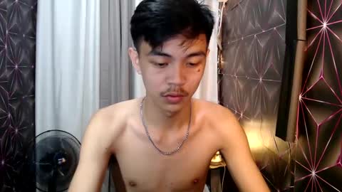 Snapshot of yourguy_josh23 chatting on January 2025 09:23:01 AM Josh online show from January 2025 09:23:01 AM