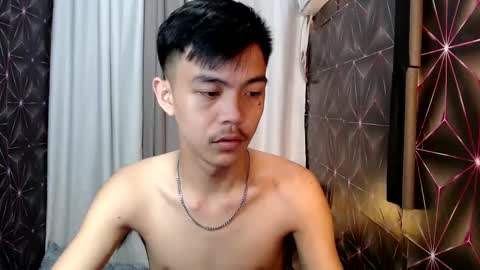 Snapshot of yourguy_josh23 chatting on February 2025 01:33:01 AM Josh online show from February 2025 01:33:01 AM