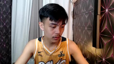 Snapshot of yourguy_josh23 chatting on February 2025 04:52:01 AM Josh online show from February 2025 04:52:01 AM