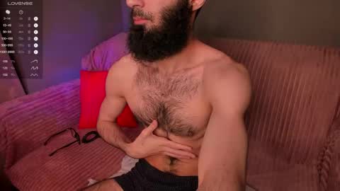 Snapshot of yourhairysecret chatting on December 2025 09:09:02 PM HAIRY wants to have a great time online show from December 2025 09:09:02 PM