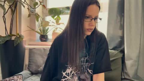 Aida online show from March 2025 10:17:01 AM