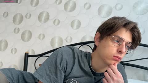 Snapshot of yourhotchristian chatting on December 2024 08:20:01 AM Chris online show from December 2024 08:20:01 AM