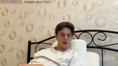 Snapshot of yourhotchristian chatting on January 2025 09:18:02 AM Chris online show from January 2025 09:18:02 AM