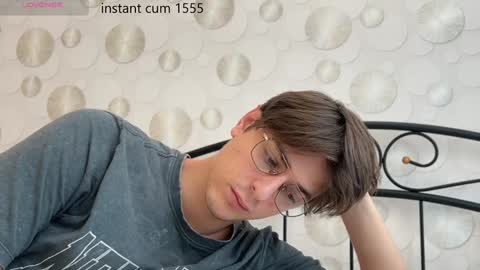 Snapshot of yourhotchristian chatting on January 2025 09:17:01 AM Chris online show from January 2025 09:17:01 AM