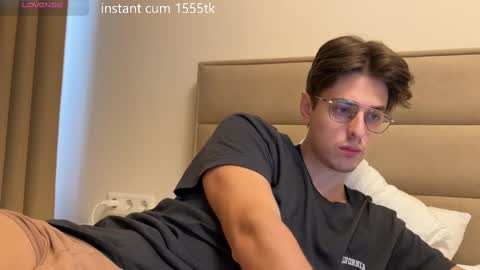 Snapshot of yourhotchristian chatting on March 2025 06:33:02 AM Chris online show from March 2025 06:33:02 AM