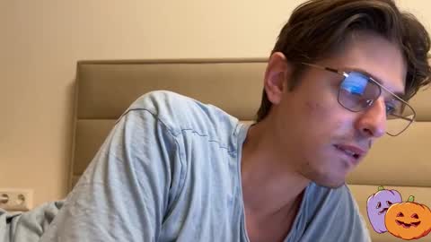 Snapshot of yourhotchristian chatting on October 2025 05:31:02 AM Chris online show from October 2025 05:31:02 AM