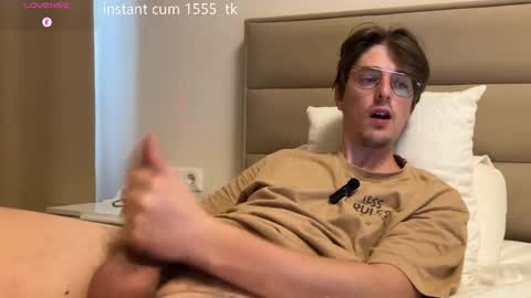 Chris online show from April 2026 07:36:01 AM