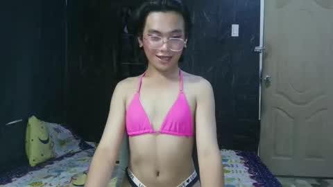 yourhotdodz online show from April 2026 05:03:02 PM