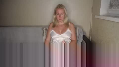 Iamyourdream online show from October 2025 09:35:01 PM