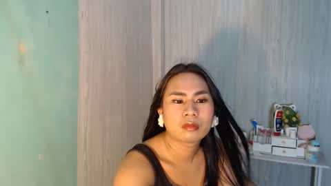Mauie  online show from May 2026 11:23:04 PM
