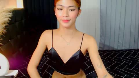 Snapshot of yourlady_francine chatting on September 2025 06:00:01 PM yourlady_francine online show from September 2025 06:00:01 PM
