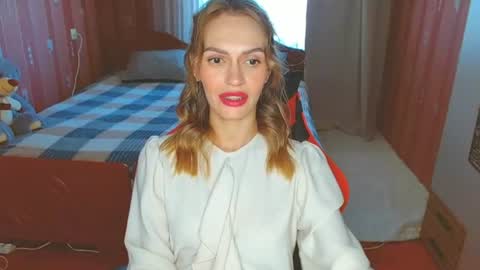 Snapshot of yourladysunshine chatting on July 2026 06:21:02 AM Ksyusha online show from July 2026 06:21:02 AM