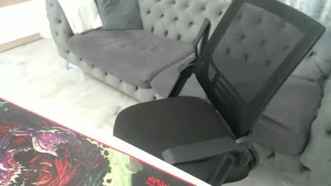 yourlilsin online show from April 2026 08:35:01 AM