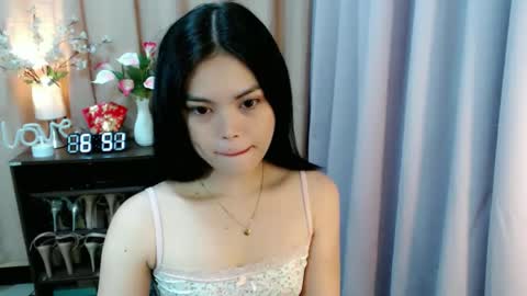 Snapshot of yourlovelytranspinay chatting on October 2025 10:50:02 PM your lovely Dina online show from October 2025 10:50:02 PM