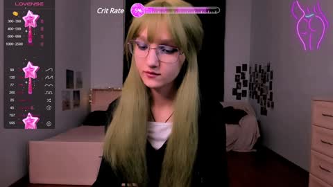 my name is Liana ntmu  online show from December 2024 08:16:02 PM