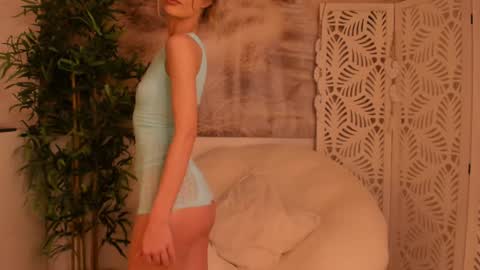 Sarah online show from January 2025 08:26:01 PM