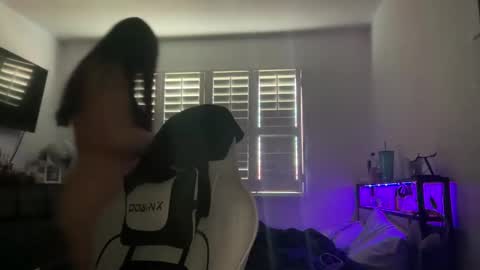 Snapshot of yourmila1 chatting on February 2026 11:03:01 PM yourmila1 online show from February 2026 11:03:01 PM