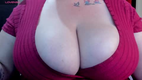 Snapshot of yourmila_ac chatting on January 2025 07:28:01 AM Milla 3 online show from January 2025 07:28:01 AM