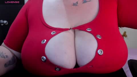 Snapshot of yourmila_ac chatting on January 2025 12:43:02 AM Milla 3 online show from January 2025 12:43:02 AM