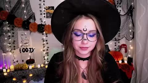 Happy online show from October 2025 08:38:01 AM