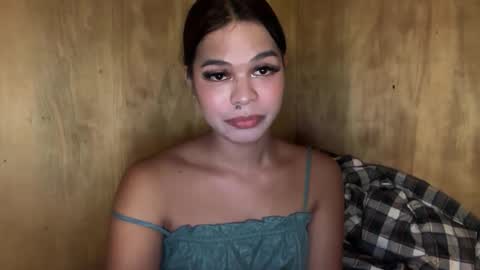 Snapshot of yoursexy_chantell chatting on October 2025 06:52:02 AM yoursexy_chantell online show from October 2025 06:52:02 AM