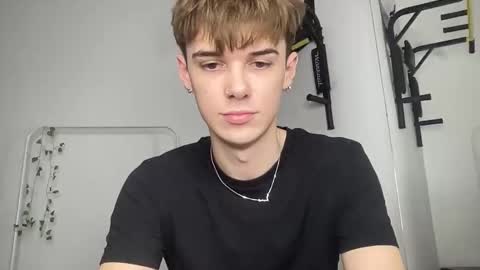 yoursweetyguy online show from December 2025 02:14:02 PM