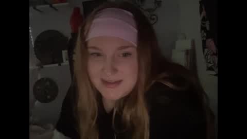 Snapshot of yourthickgingergoddess chatting on February 2025 10:09:01 PM yourthickgingergoddess online show from February 2025 10:09:01 PM