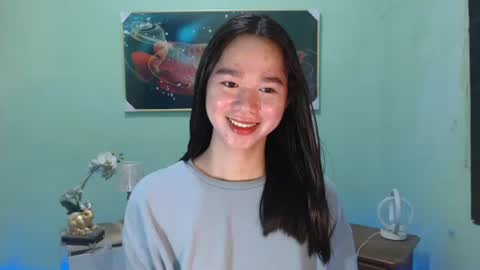 yourtinybunny online show from December 2025 11:40:02 AM