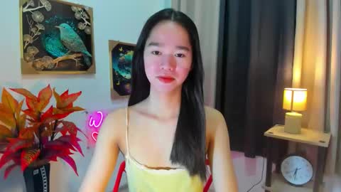 yourtinybunny online show from April 2026 10:31:01 AM