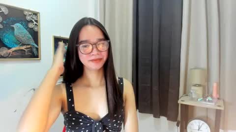 yourtinybunny online show from July 2026 12:22:02 PM