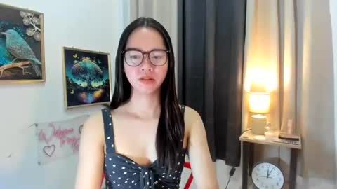 yourtinybunny online show from July 2026 10:40:01 AM