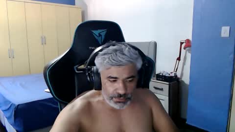 yourtoytoyoumaster3 online show from December 2025 06:26:01 PM