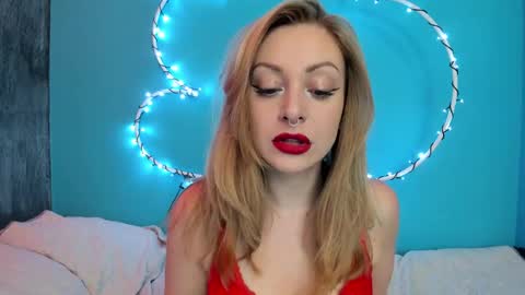 YourVenus00 -Follow my OF online show from February 2025 01:05:01 PM