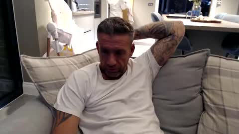 You want us 69 online show from December 2024 09:39:01 PM