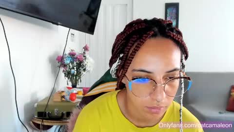 elizabeth  ju   online show from May 2026 12:21:01 PM