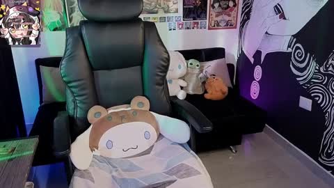    rawr   Anne Independent model      online show from September 2025 09:16:02 PM