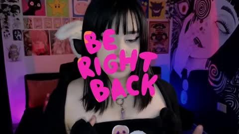    rawr   Anne Independent model      online show from October 2025 08:42:01 PM