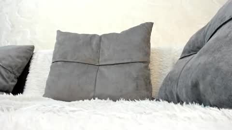 Yuki online show from March 2025 06:41:01 AM