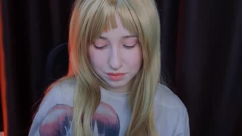 Misa online show from November 2025 04:51:02 PM