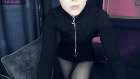 Snapshot of yukishine chatting on May 2026 10:44:01 AM YukiShine online show from May 2026 10:44:01 AM