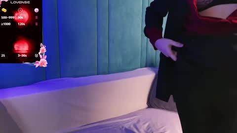 Yuko online show from October 2025 08:20:01 PM