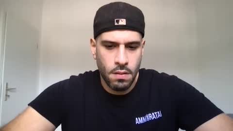 Snapshot of yul53 chatting on October 2025 10:16:02 AM yul53 online show from October 2025 10:16:02 AM