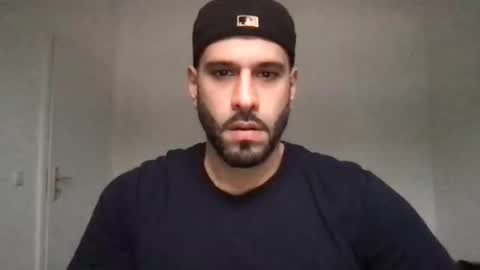 Snapshot of yul53 chatting on November 2025 11:10:02 AM yul53 online show from November 2025 11:10:02 AM