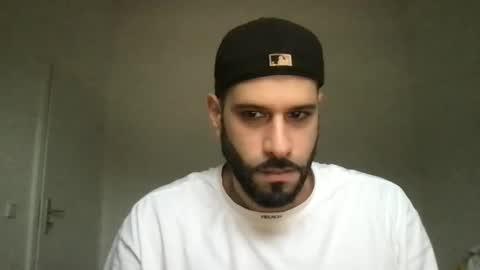 Snapshot of yul53 chatting on December 2025 09:04:01 AM yul53 online show from December 2025 09:04:01 AM