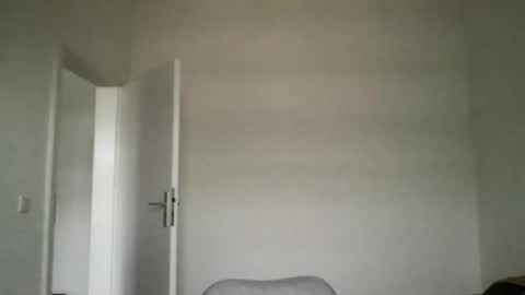 Snapshot of yul53 chatting on January 2026 09:35:01 AM yul53 online show from January 2026 09:35:01 AM