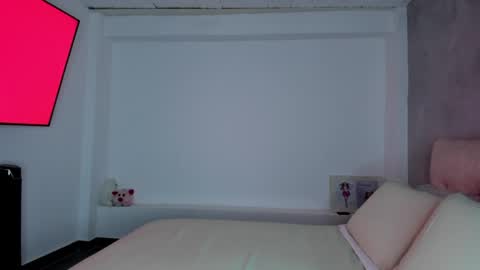 Yuliet online show from May 2026 03:48:01 AM
