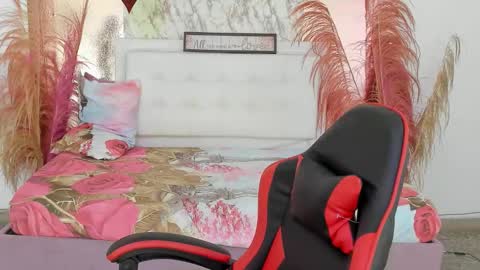 Snapshot of yulisa_fernandez chatting on December 2025 08:04:02 PM Yulisa online show from December 2025 08:04:02 PM