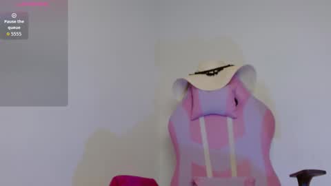 Yuli and SaraIndependent model online show from October 2025 08:28:01 PM