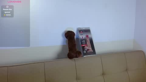 Yuli and SaraIndependent model online show from January 2026 02:36:02 AM